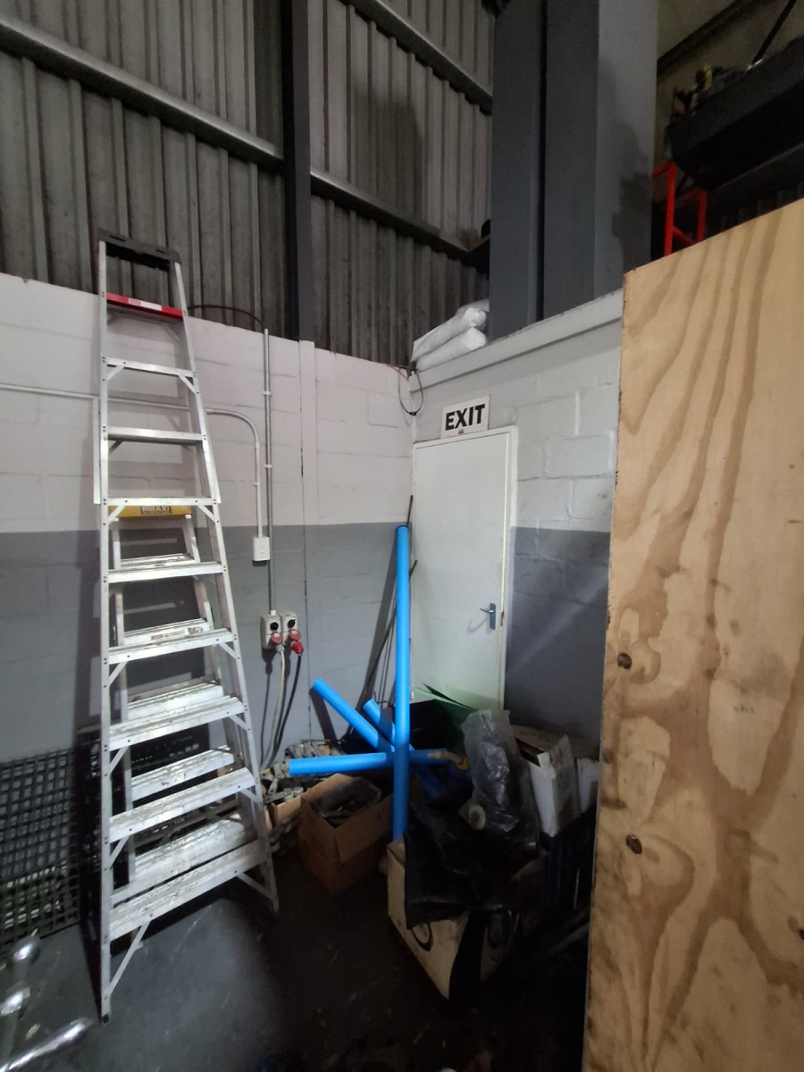 To Let Commercial Property for Rent in Stikland Industrial Western Cape